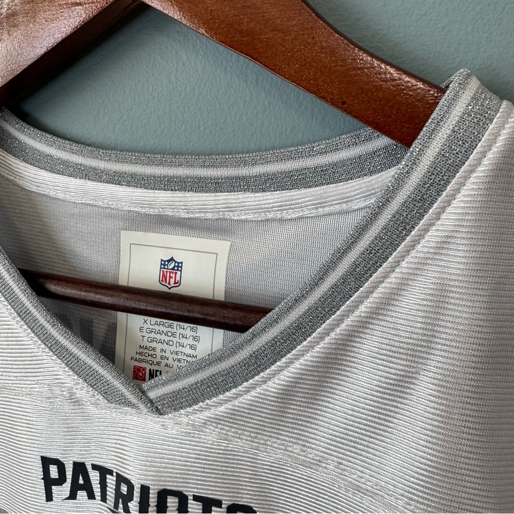 NFL New England Patriots Rhamondre Stevenson #38 Girls Jersey XL 14/16 White NWT - Picture 4 of 10